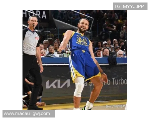 库里三分大赛决赛狂砍20球创历史纪录震惊全场引发热议