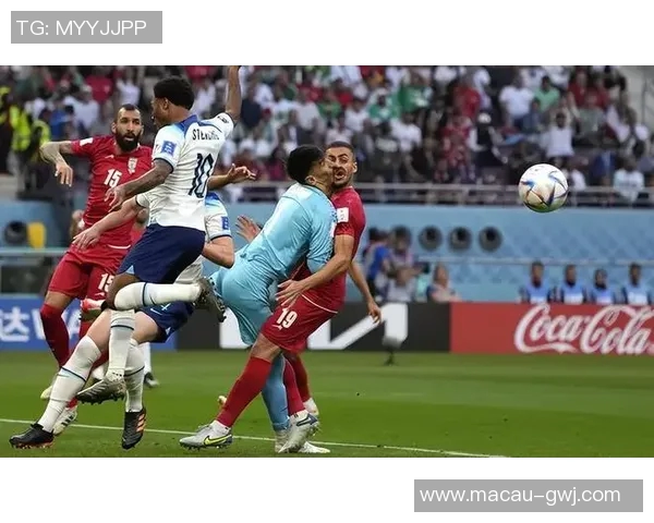 伊朗对阵葡萄牙角球战术分析与比赛精彩瞬间回顾