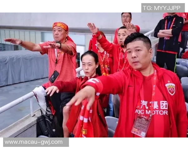 全北现代与铁队激战在即球迷期待精彩对决与精彩瞬间