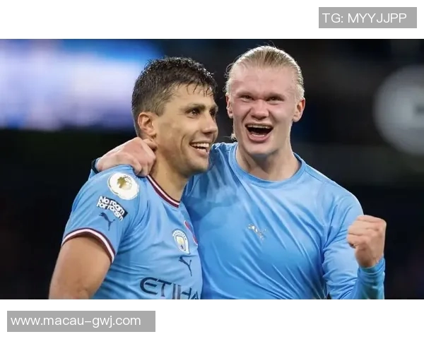 曼城U18青年队对决各大劲旅展现足球新星风采